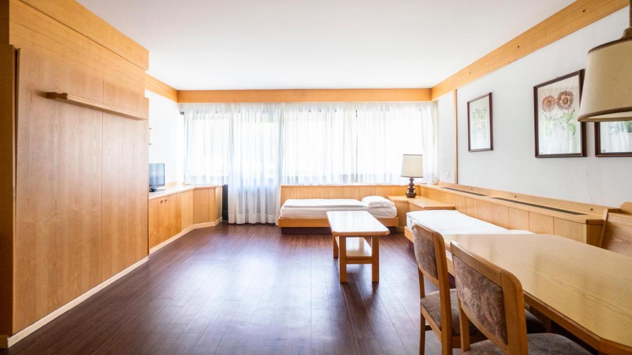 Ambiez Residencehotel 3*