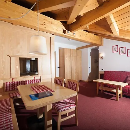 Ambiez Residencehotel Madonna di Campiglio Exterior photo
