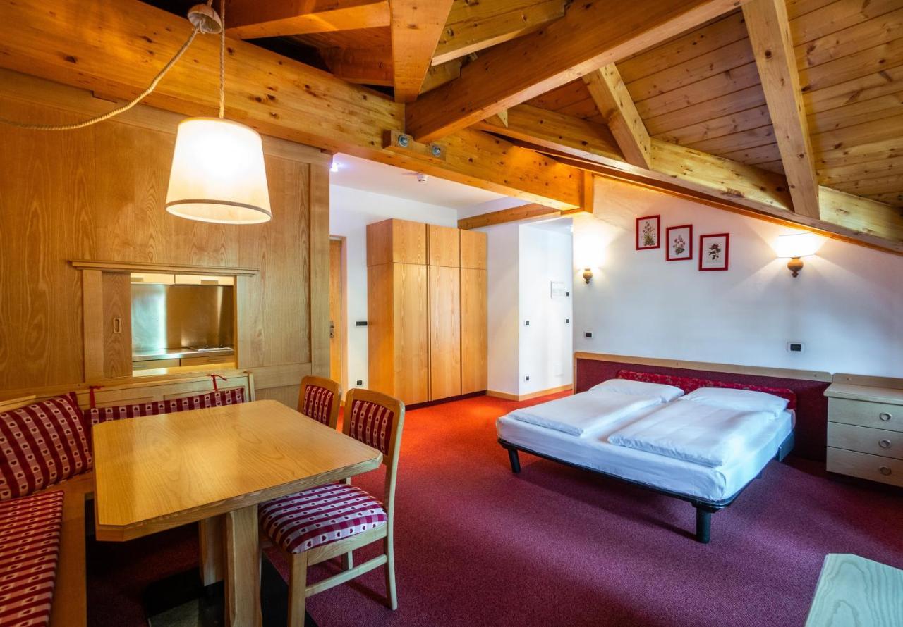 Ambiez Residencehotel 3*